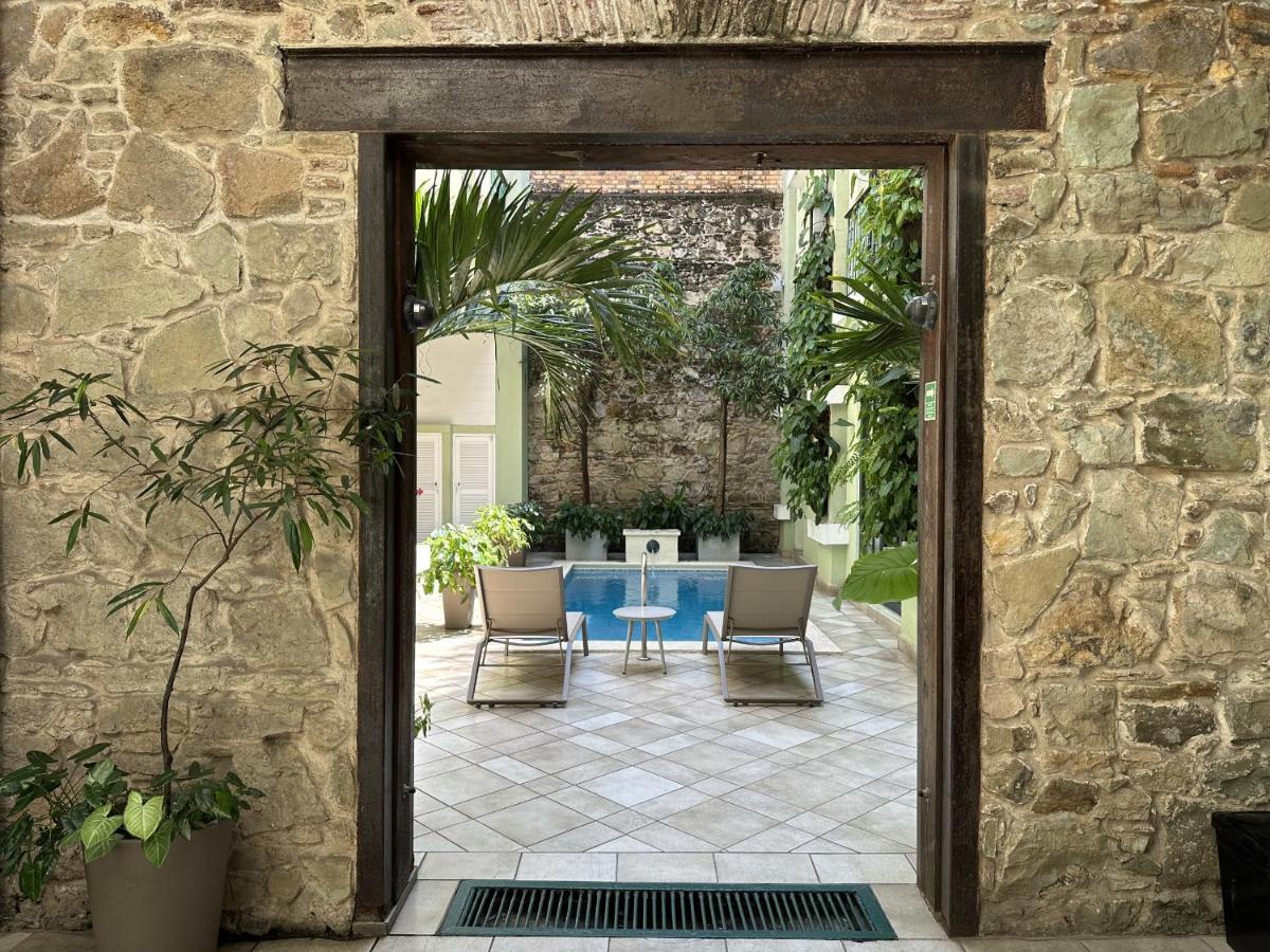 Amazinn Places Casco Viejo Pink Desing And Pool IX Panama City Exterior photo
